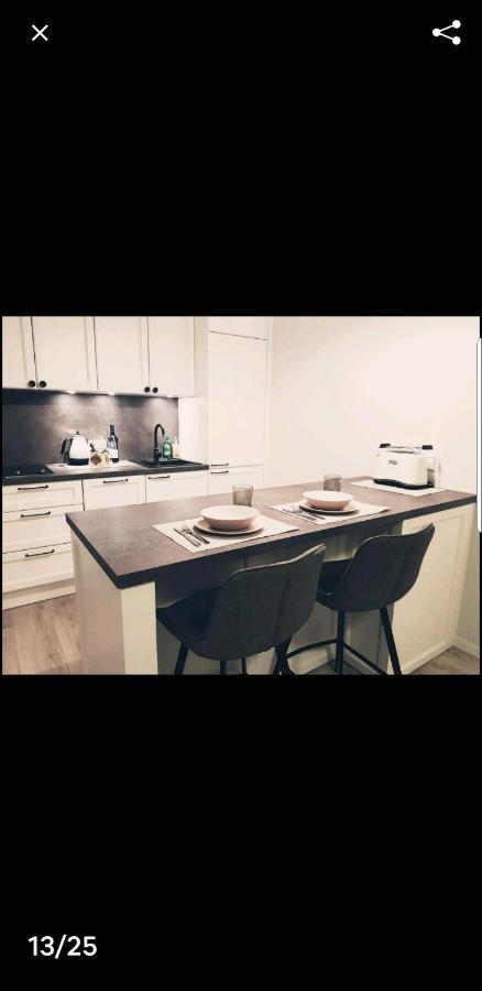 Happy Inn Just Studio, Self Check-In-24X7,Parking-In-The-Underground-Garage VNO Dış mekan fotoğraf
